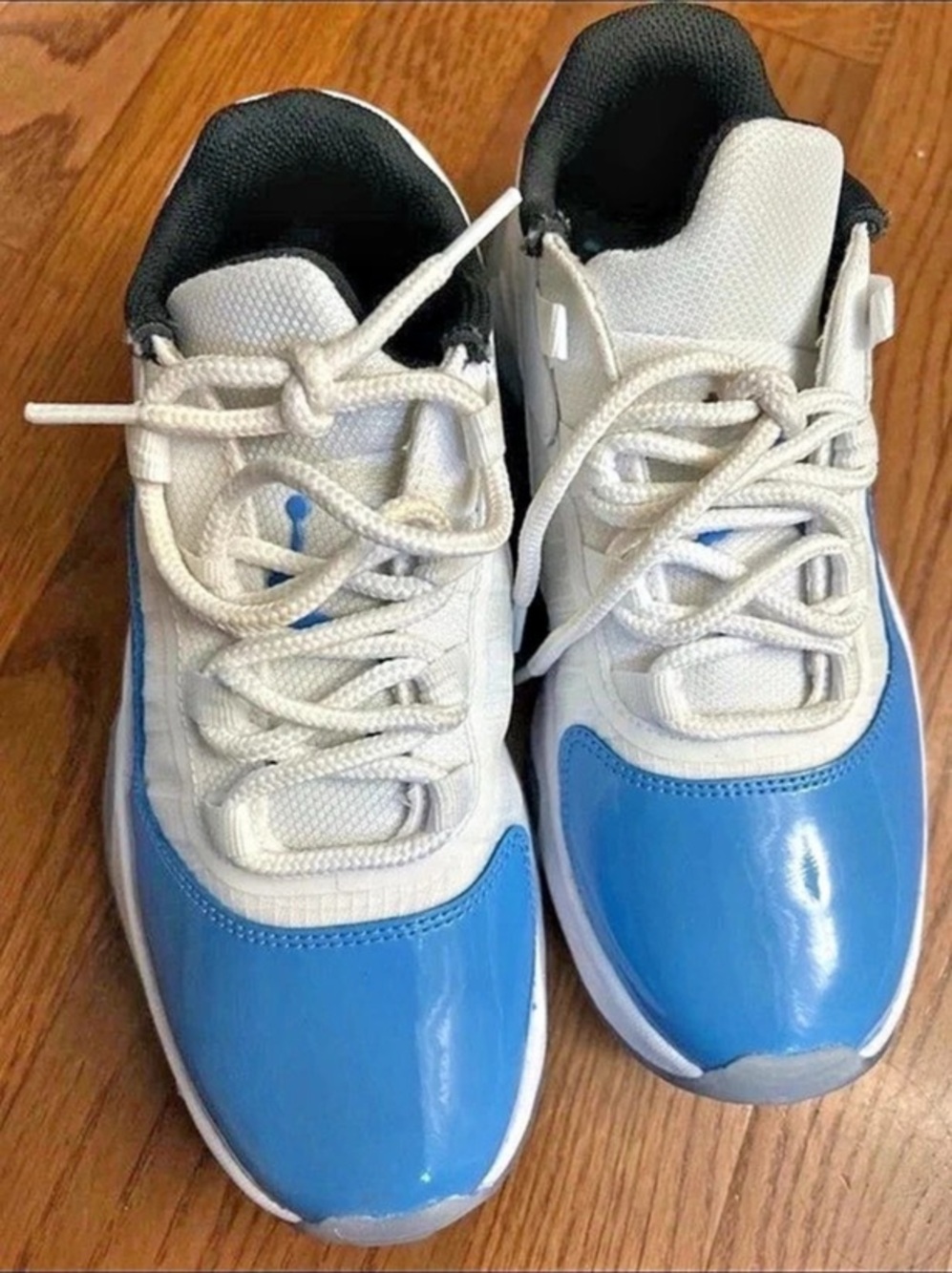 Nike Air Max 95 Blue & White US 5.5Y Athletic Shoes